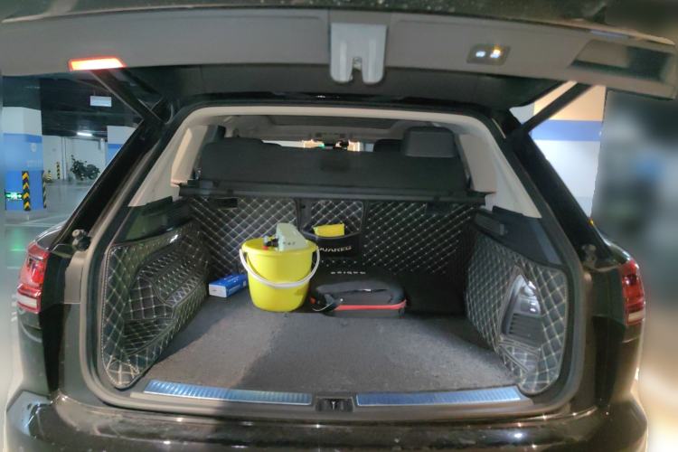 Used Volkswagen Touareg 2021 2.0 TSI RuiShang Edition Trunk