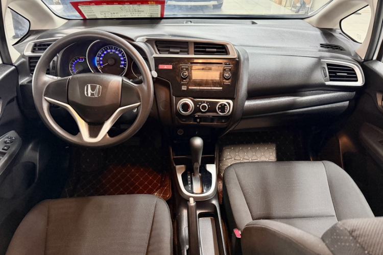 Used Honda Fit 2014 1.5L SE CVT Fashion Model
