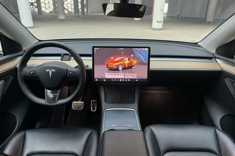 Used Tesla Model Y 2022 Rear-Wheel-Drive Version
