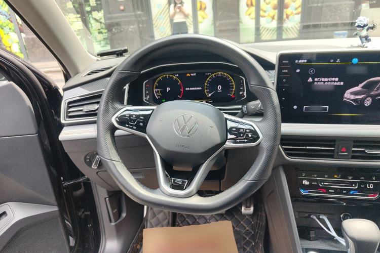 Used Volkswagen Tiguan L 2023 Restyled 330TSI Automatic Two-Wheel Drive R-Line Flagship Edition Steering Wheel