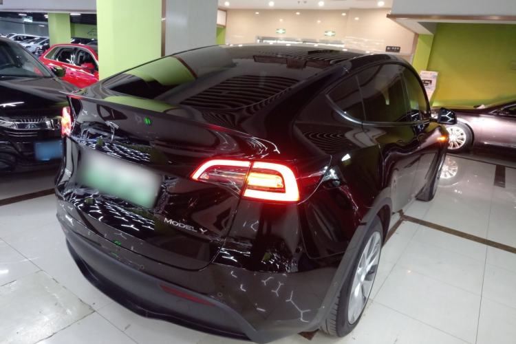 Used Tesla Model Y 2022 Rear-Wheel-Drive Version
