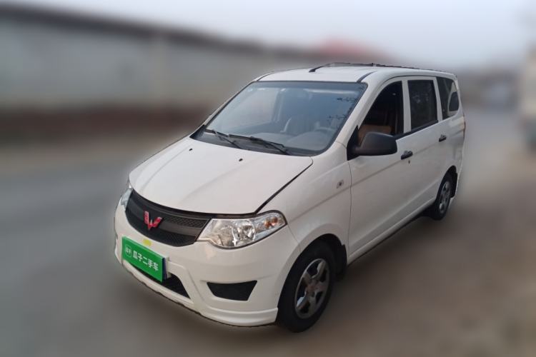 Used Wuling Hongguang 2019 1.5L S Basic Version China VI Standard LAR