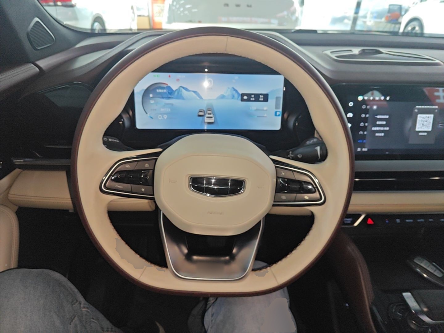 Geely Auto Monjaro L 2021 2.0TD DCT EVO Two-Wheel Drive Prestige Version — снимка 13
