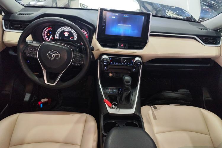 Used Toyota RAV4 2020 2.0L CVT Two-Wheel Drive Fashion Edition
