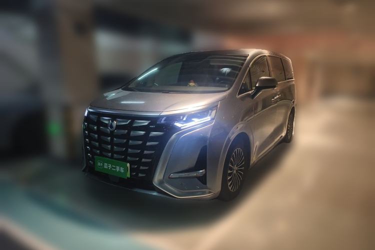 Used Denza D9 2022 DM-i 1040 Prestige Model