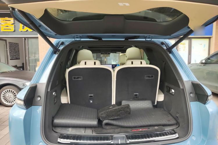 Used Li Auto L8 2023 Pro Model