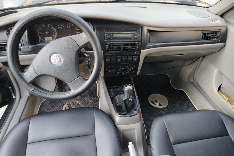 Used Volkswagen Santana Vista 2008 1.8L Manual Comfort Edition