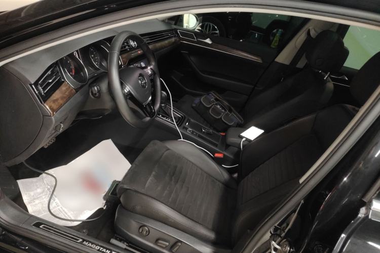 Used Volkswagen Magotan 2018 330TSI DSG Luxury Model
