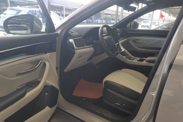 Used BYD Song PLUS New Energy 2023 Champion Edition DM-i 110KM Flagship Model Driver Seat