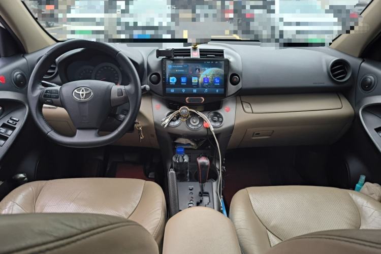 Used Toyota RAV4 2011 2.0L Automatic Luxury Edition
