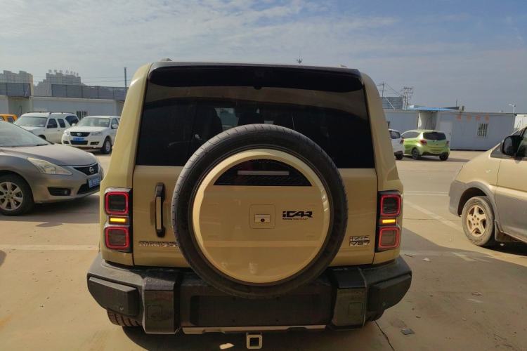 Used iCAR V27 2026 Model 200KM Four-Wheel Drive Falcon 700 Rear