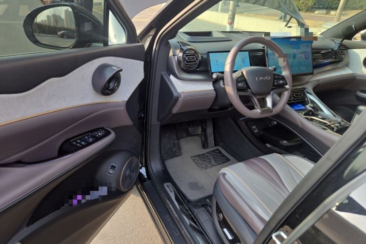 Used BYD Frigate 07 2023 DM-p 175 km Four-Wheel Drive Flagship Model Driver Seat