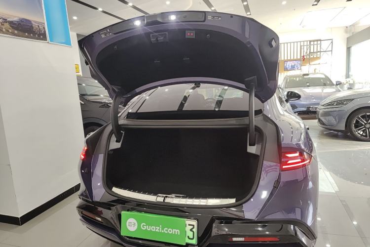 Used Denza Z9 2024 1100 km Four-Wheel Drive Max Version
