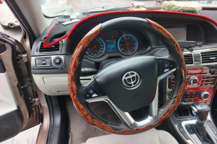 Used Brilliance H530 2011 1.6L Automatic Luxury Version
