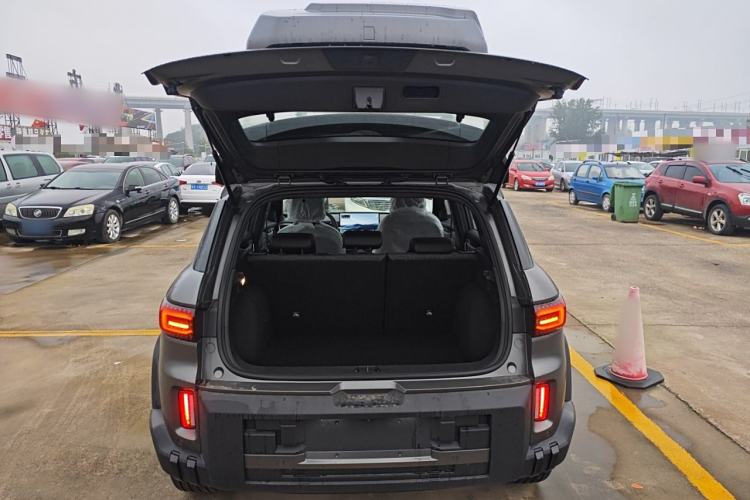 Used Geely Auto Cowboy 2025 1.5TD Trendy Play Edition Trunk