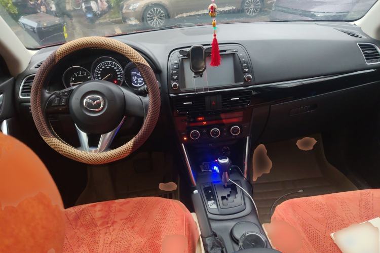 Used Mazda CX-5 2014 2.0L Automatic Two-Wheel Drive Urban Version Center Console