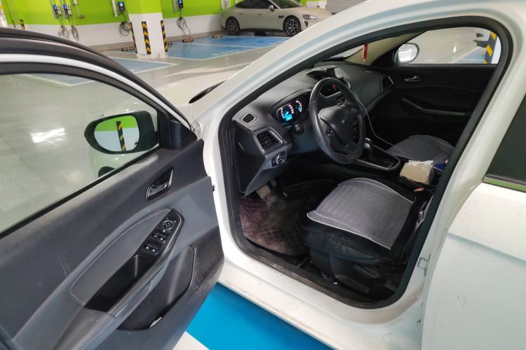 Used Ford Escort 2015 1.5L Automatic Fashion Model
