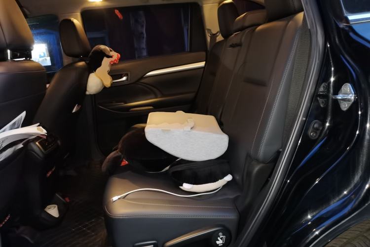 Used Toyota Highlander 2018 2.0T Four-Wheel Drive Luxury Version 7 Seats China VI Standard