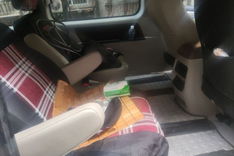 Used FORTHING Lingzhi 2019 M5L 1.6L 7-Seater Luxury Model China VI Standard Left Rear Seat