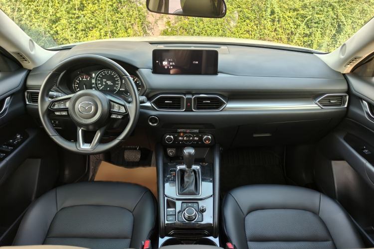Ojetý Mazda CX-5 2024 2.0L Automatic Two-Wheel Drive ZhiShang Pro