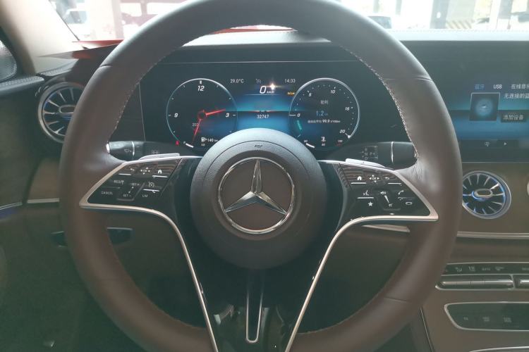 Used Mercedes-Benz E-Class 2023 Updated E 300 L Luxury Edition Steering Wheel
