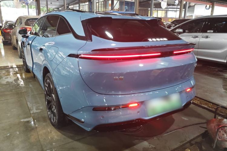 Used Zeekr 007GT 2025 Four-Wheel Drive Intelligent Driving Version 75 kWh
