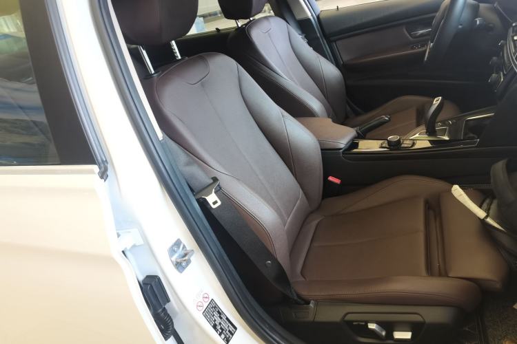 Used BMW 3 Series 2018 320Li Fashion Model
