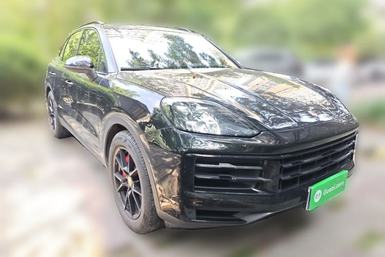 Used Porsche Cayenne 2024 Cayenne 3.0T Front Right 45 Deg