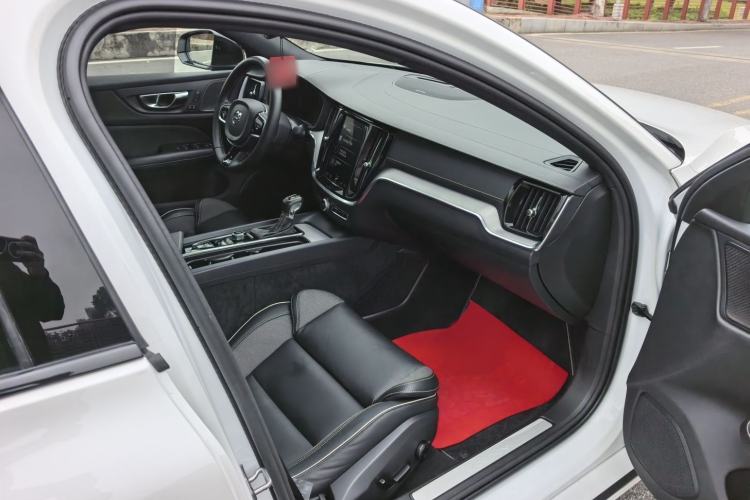 Used Volvo S60 2020 T5 Zhiya Sport Edition Interior 9