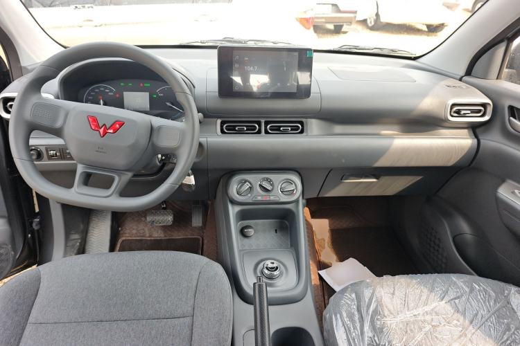Used Wuling Hongguang New Energy 2025 Extended-Range Hybrid 50KM Comfort Version