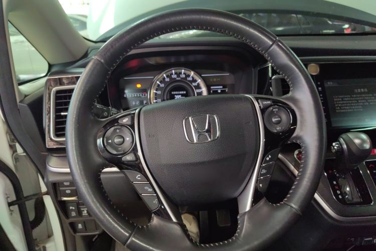 Used Honda Elysion 2016 2.4L Luxury Edition
