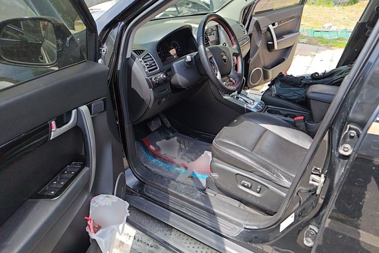 Used Chevrolet Captiva 2012 2.4L 4x4 Flagship Edition 7 Seats Driver Seat