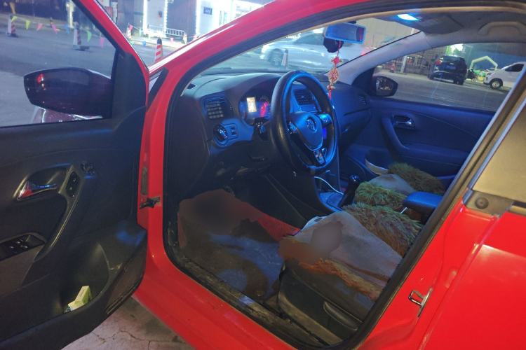 Used Volkswagen Polo 2014 1.4L Manual Fashion Edition Driver Seat