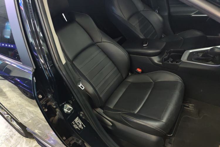 Used Toyota Wildlander 2020 Dual-Engine 2.5L E-CVT Two-Wheel Drive Luxury Edition