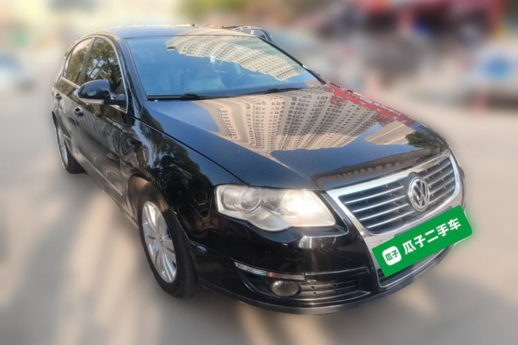 Used Volkswagen Magotan 2009 2.0 TSI DSG Luxury Version Front Right 45 Deg