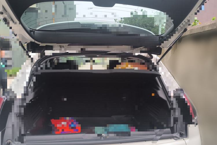 Used Peugeot 3008 2018 2.0L Automatic Trend Edition Trunk