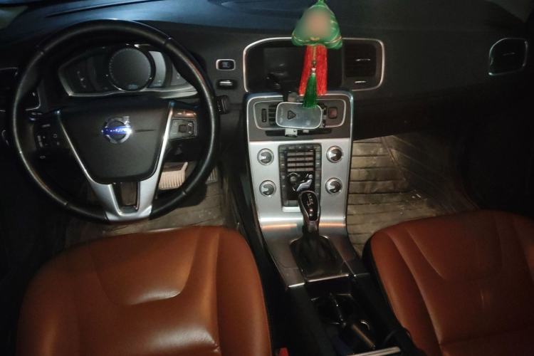 Used Volvo S60 2016 S60L T4 Zhiyuan Edition