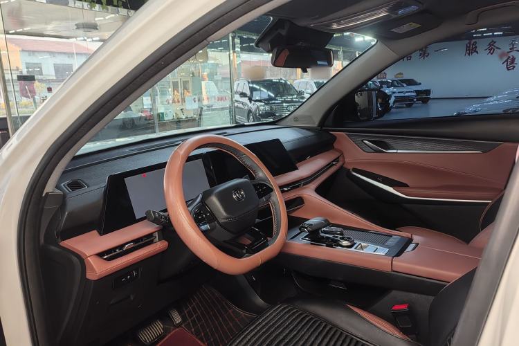 Used CHANGAN CS75 PLUS 2024 3rd Generation Champion Edition 1.5T Intelligent Drive Dynamic Model Interior 2