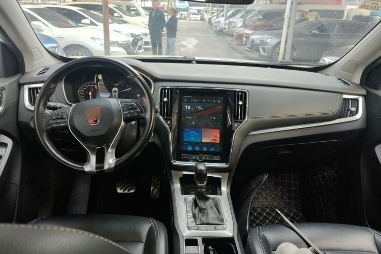 Used Roewe RX5 2017 20T Two-Wheel Drive Automatic Internet Elite Edition