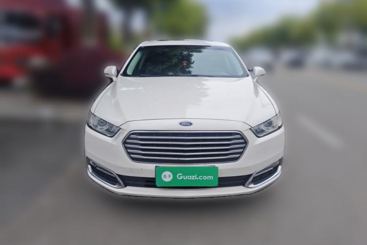 Used Ford Taurus 2017 EcoBoost 245 Fashion Edition Front
