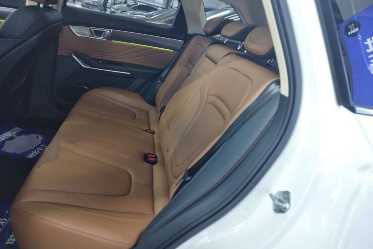 Used Bestune T99 2023 2.0T Automatic Premium (6AT)
