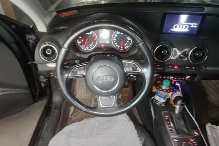 Used Audi A3 2014 Limousine 35 TFSI Automatic Comfort Model
