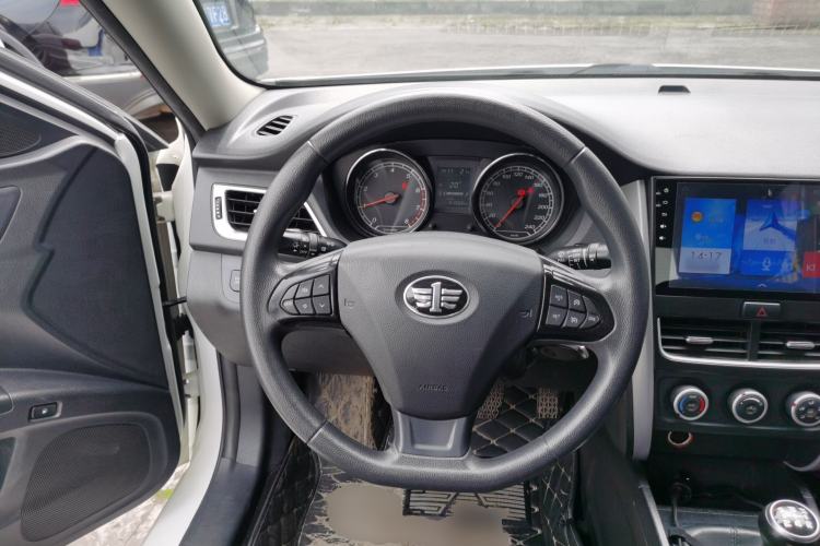 Used Bestune B30 2016 1.6L manual luxury version Steering Wheel