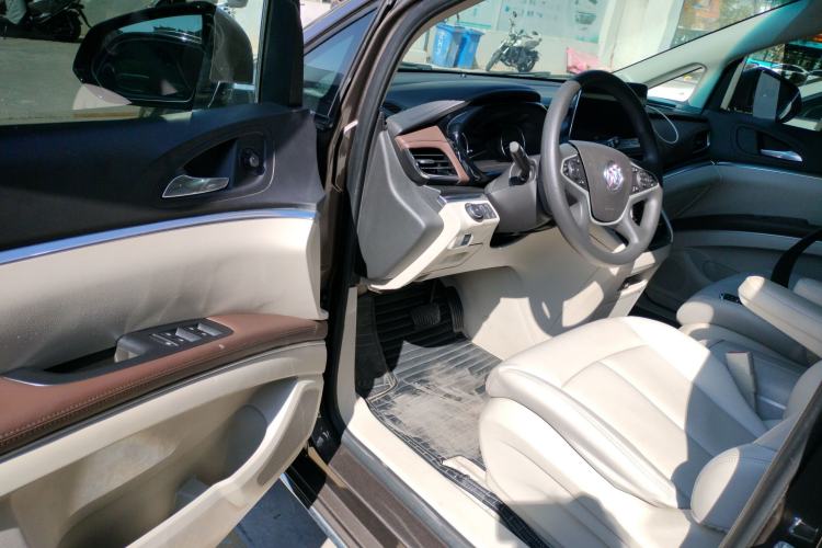 Used Buick GL8 2023 Land Executive Class Smart Enjoyment Model