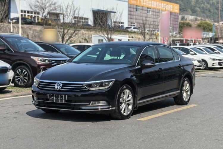 Used Volkswagen Magotan 2018 330TSI DSG Luxury Model