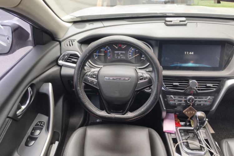 Used Venucia T90 2018 2.0L CVT Smart Connect Luxury Edition China V Standard