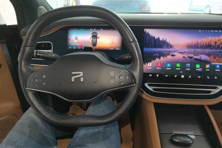 Used Rising R7 2023 Rear-Drive Screen King Pro Edition