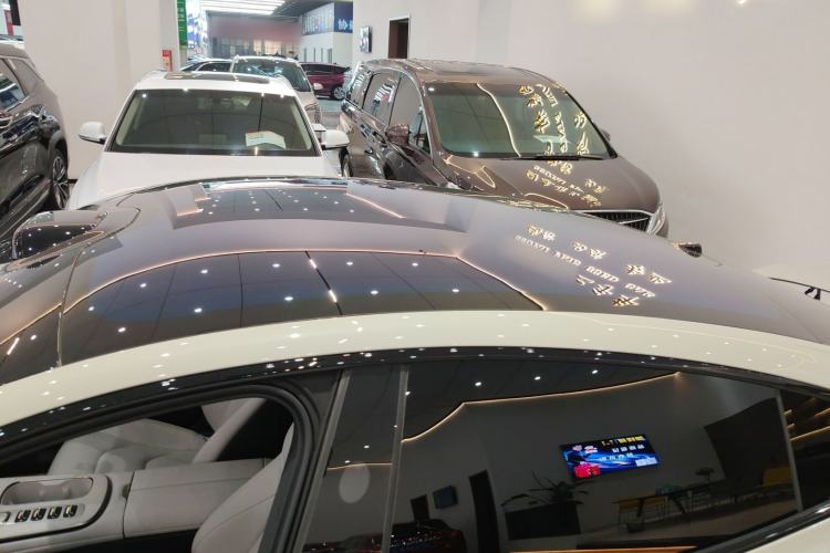 Used Xiaomi Auto SU7 2024 Four-Wheel Drive Ultra-Long Range Advanced Intelligent Driving Max Edition
