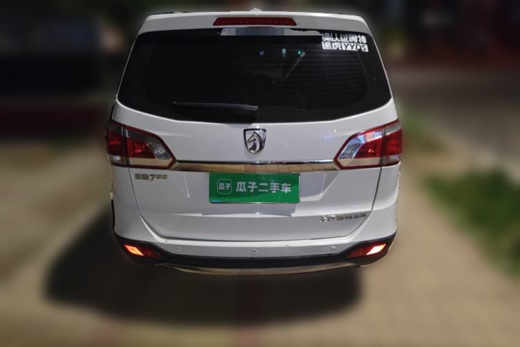 Used Baojun 730 2014 1.5L manual Comfort version 7 seats
