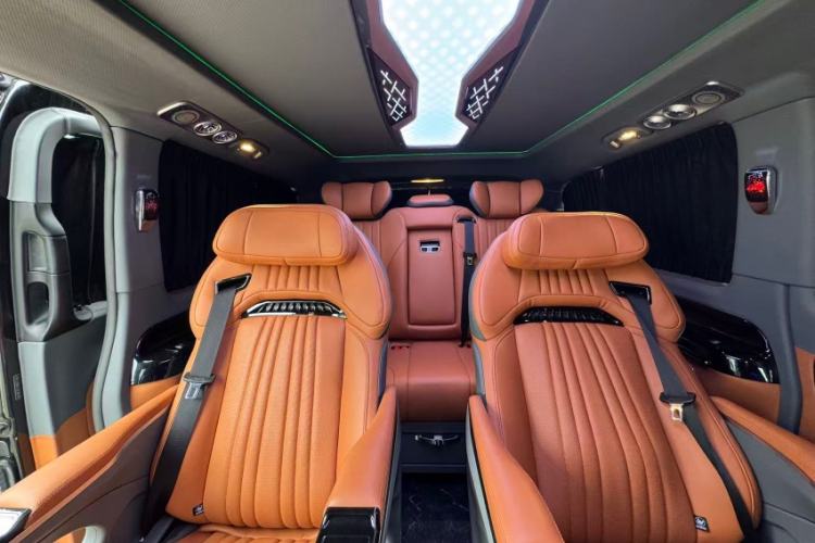 Used Mercedes-Benz Vito 2023 2.0T Elite Version 7 Seats